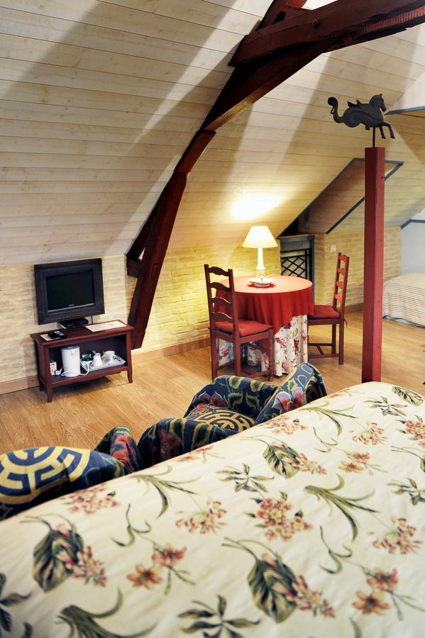 L'Auberge De Thenay Exteriör bild
